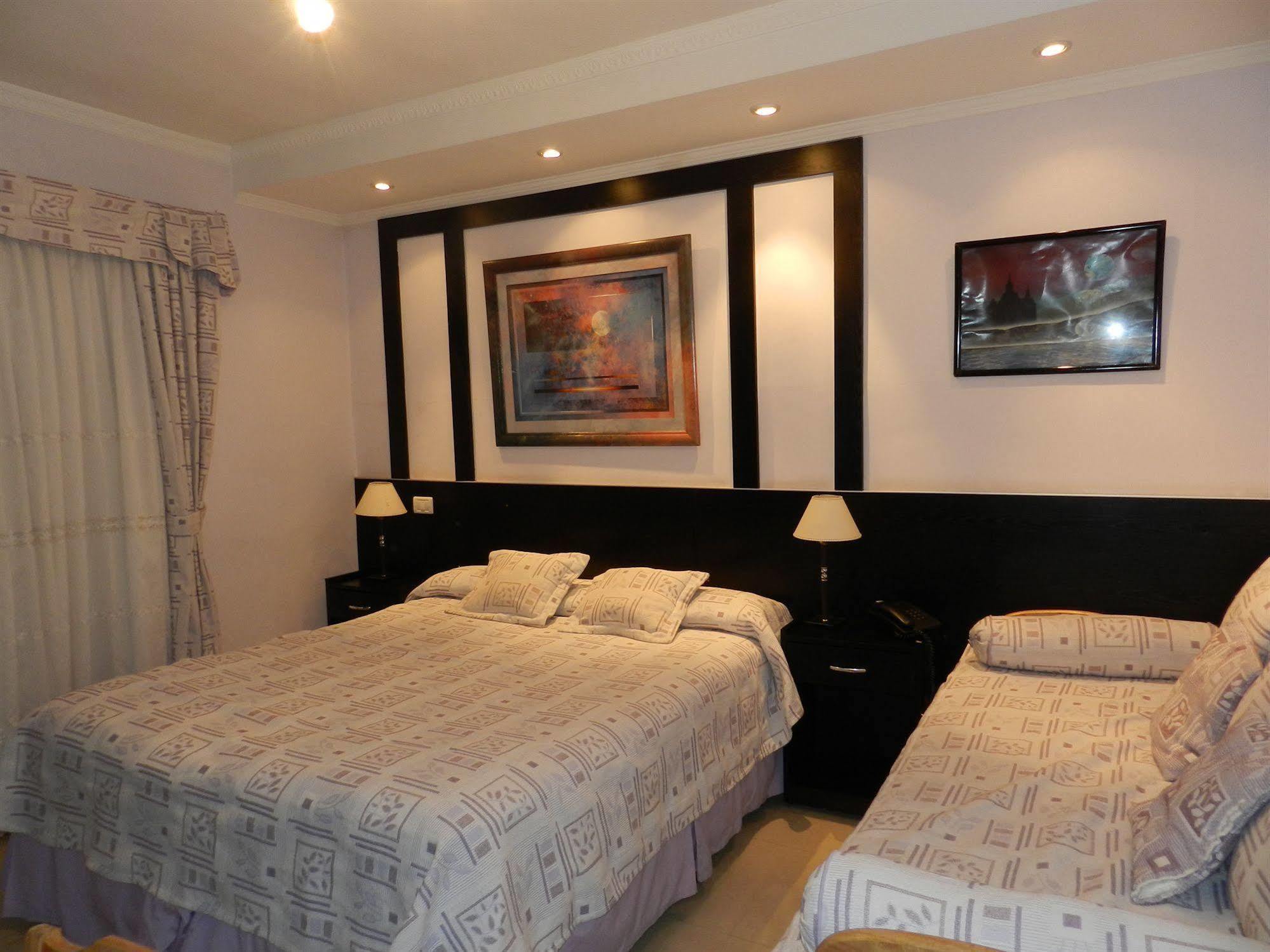 Hotel A&B Internacional Buenos Aires Zewnętrze zdjęcie